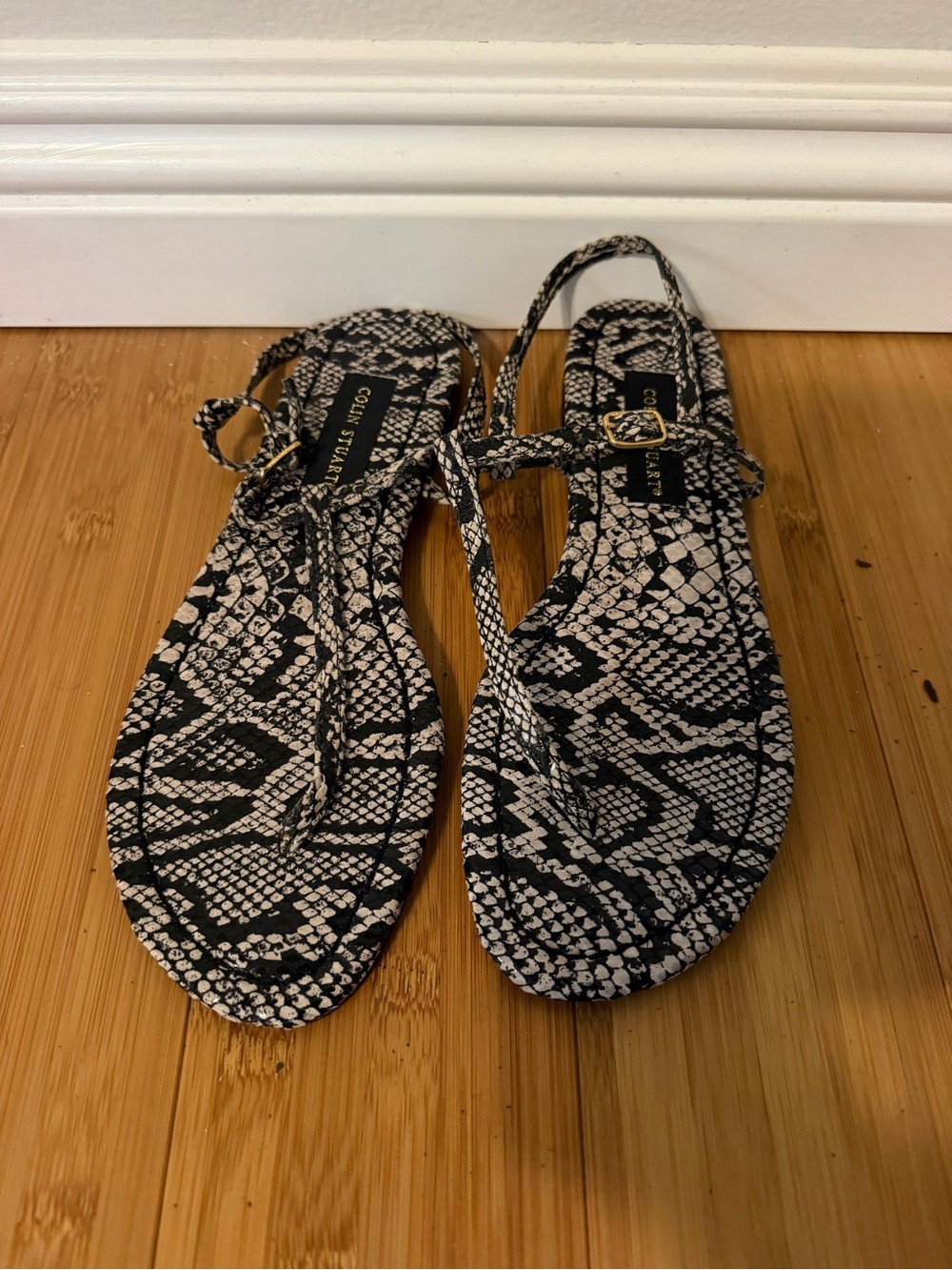 Colin Stuart Black & White Snake-Print T-Strap Sandals